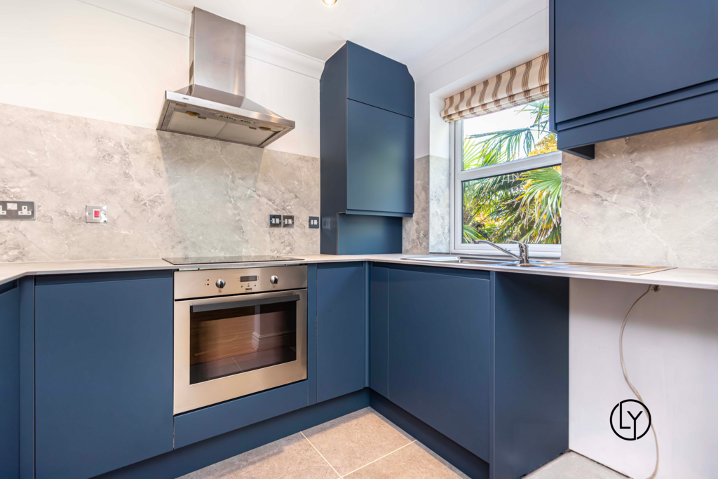 Apartment in Southbourne - View 3