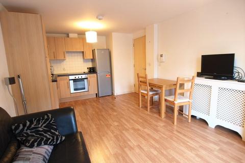 1 bedroom apartment to rent, Murray Grove, London