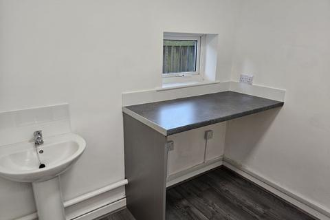 4 bedroom terraced house to rent, Spring Bank West, Hull, HU3