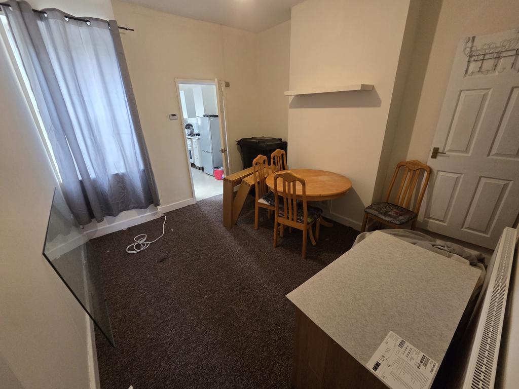 House in Smethwick - View 3