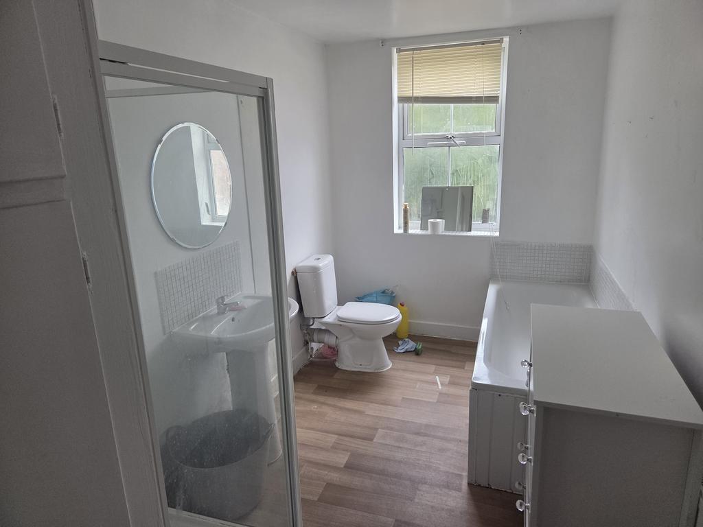 House in Smethwick - View 5