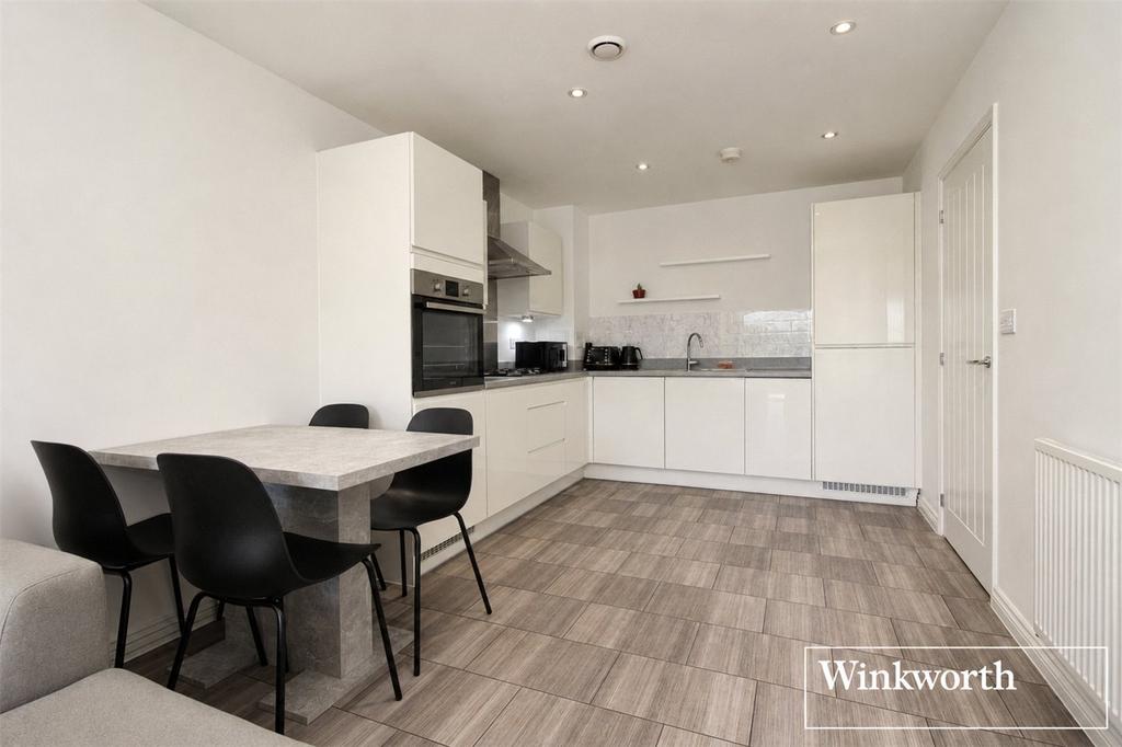 Apartment in Hertfordshire - View 3