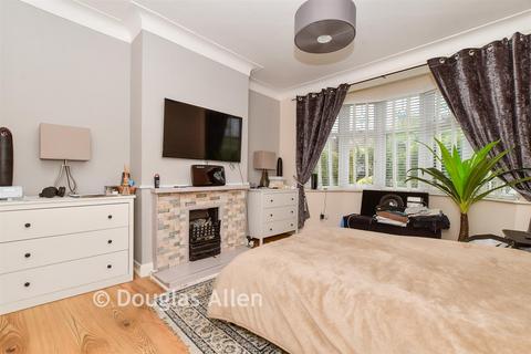 undefined, Seaforth Gardens, Woodford Green IG8