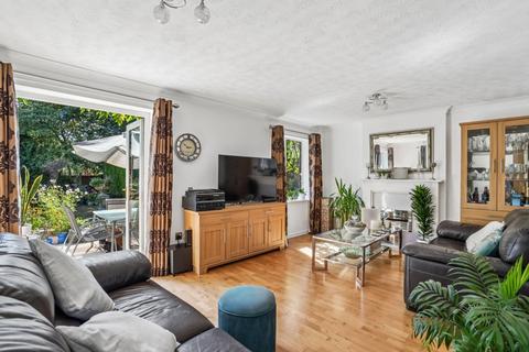 3 bedroom end of terrace house for sale, Wenlack Close, Denham, UB9