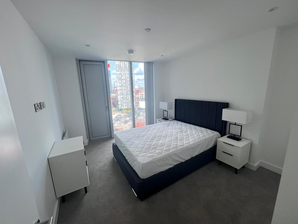 Apartment in Manchester - View 4