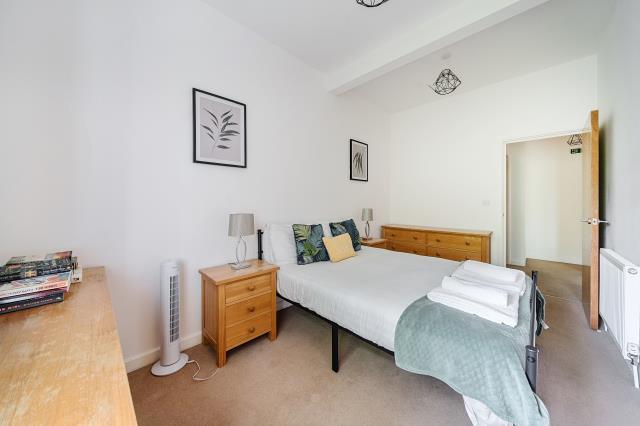 Apartment in Oxford - More