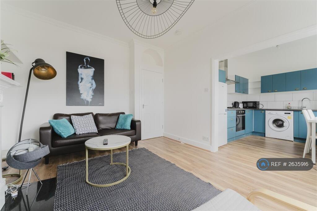 Apartment in London - View 3
