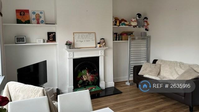 Apartment in London - View 5