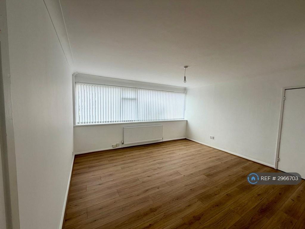 Apartment in Halesowen - View 5