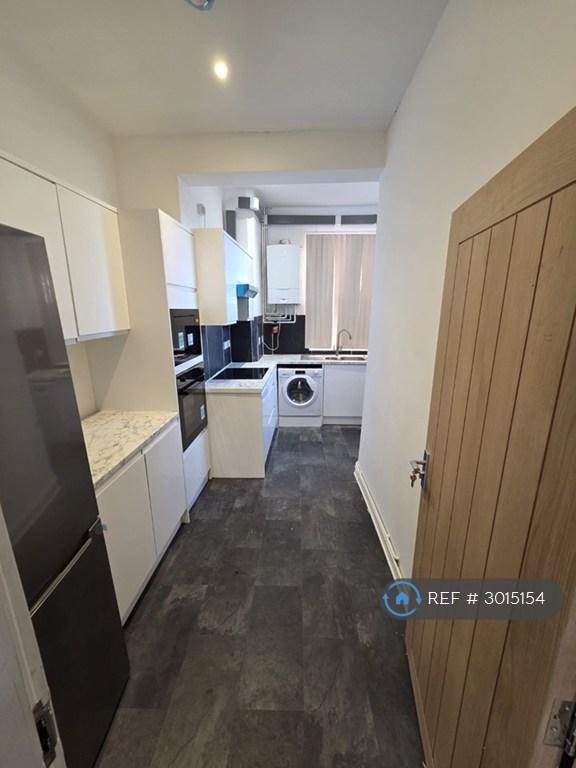 House in Nottingham - View 3