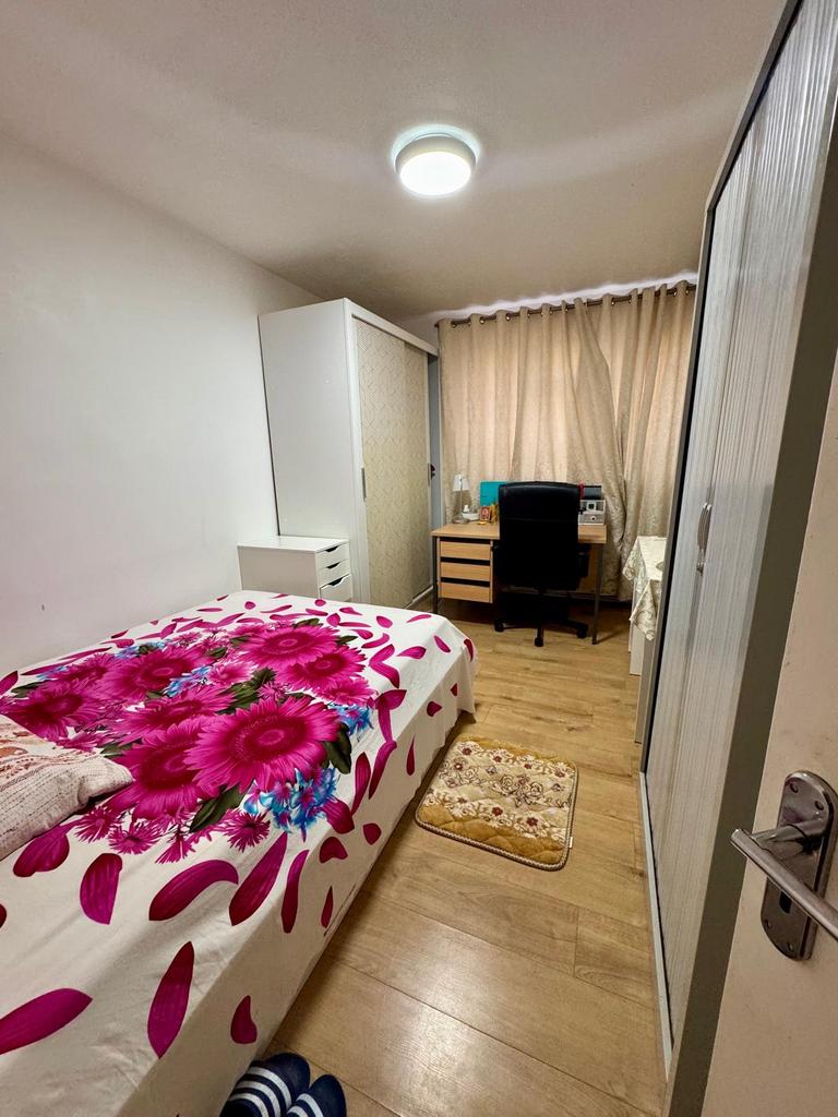 Apartment in London - View 2