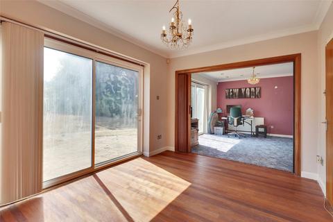 4 bedroom detached house for sale, Racefield Close, Shorne, Kent, DA12