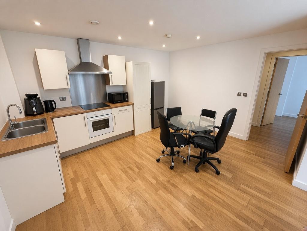 Apartment in Liverpool - View 3