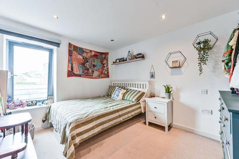 2 bedroom flat for sale, Isabella Mews, Islington, London, N1