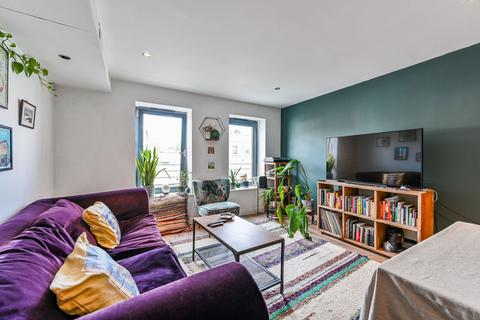 2 bedroom flat for sale, Isabella Mews, Islington, London, N1
