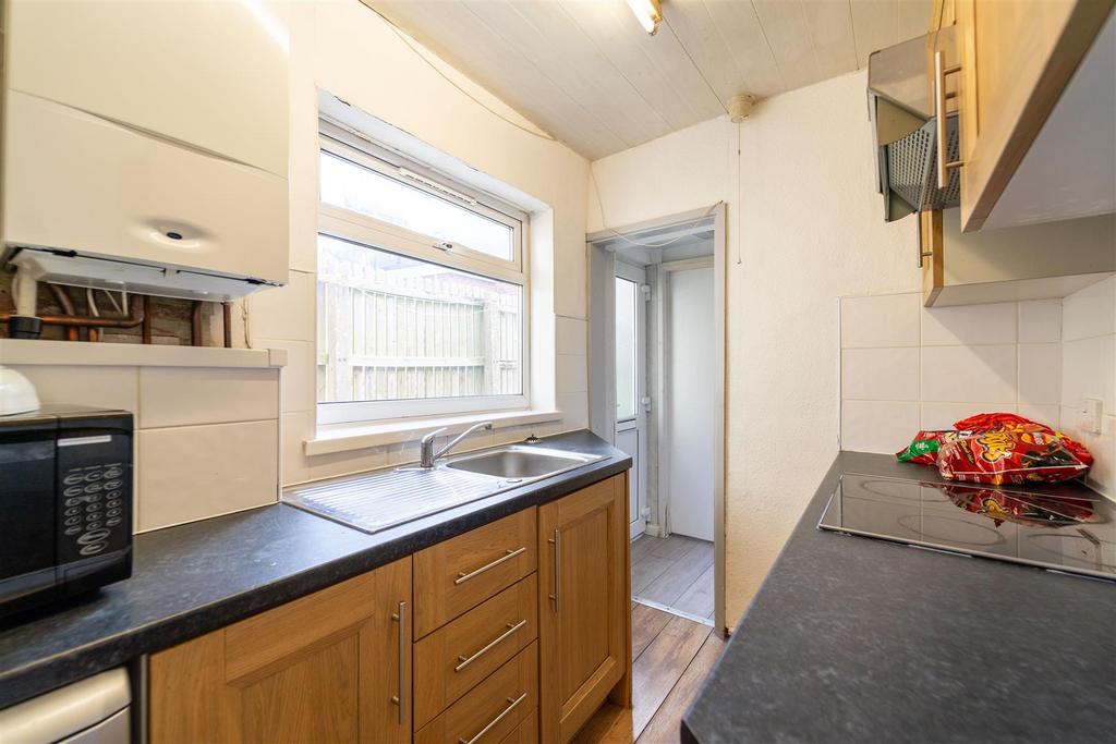 House in Birmingham, West Midlands - View 4