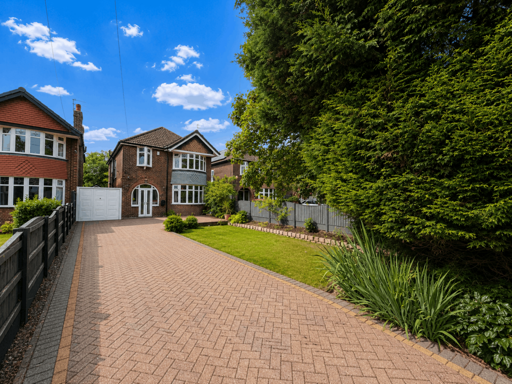 House in Stockport, Heaton Chapel - View 2