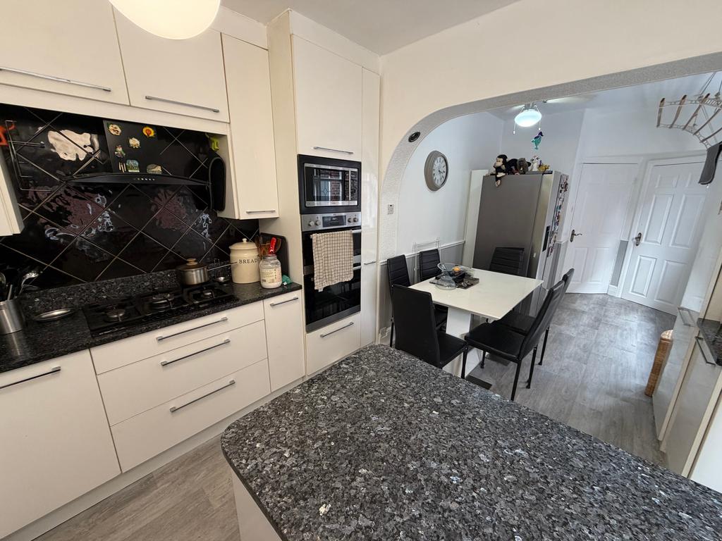 House in Stockport, Heaton Chapel - View 5