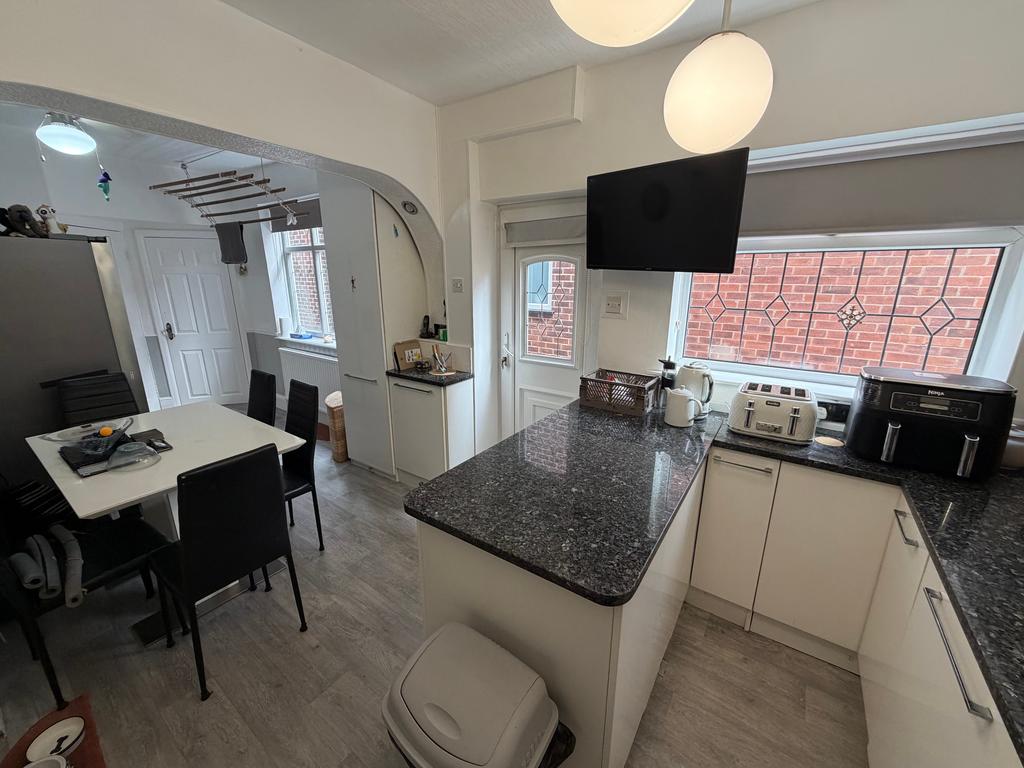 House in Stockport, Heaton Chapel - More