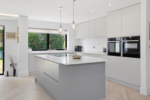 4 bedroom detached bungalow for sale, Folly Pathway, Radlett, Hertfordshire WD7