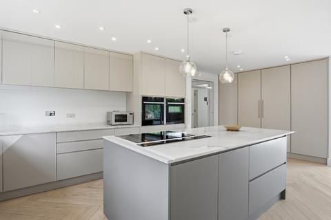 4 bedroom detached bungalow for sale, Folly Pathway, Radlett, Hertfordshire WD7