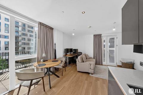 1 bedroom flat for sale, Triathlon Point, Madison Way, London, E20