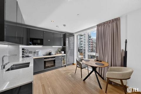 1 bedroom flat for sale, Triathlon Point, Madison Way, London, E20