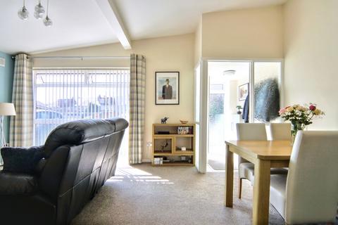 2 bedroom semi-detached bungalow for sale, Poolside Gardens, Coventry, CV3