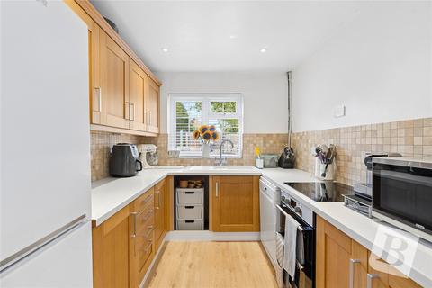 4 bedroom semi-detached house for sale, Belmont Avenue, Wickford, Essex, SS12