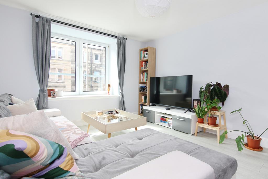 Apartment in Edinburgh - View 3
