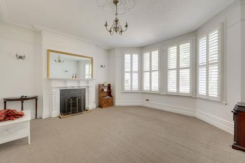 5 bedroom semi-detached house to rent, Penerley Road, Catford, SE6