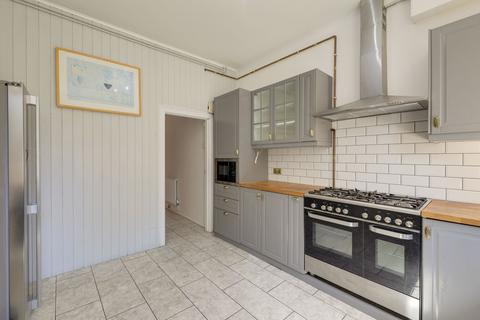 5 bedroom semi-detached house to rent, Penerley Road, Catford, SE6