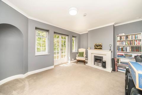 2 bedroom flat to rent, Lyttelton Road, London N2