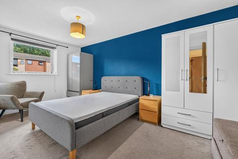 3 bedroom flat for sale, Millers Green, Nottingham, NG2