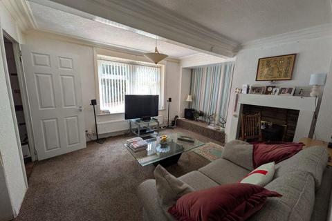 2 bedroom end of terrace house for sale, Greenwell Row, Clayton, Bradford