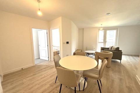 2 bedroom flat to rent, Griffiths Close, Birmingham, B12