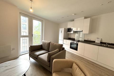 2 bedroom flat to rent, Griffiths Close, Birmingham, B12