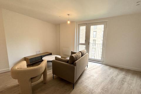 2 bedroom flat to rent, Griffiths Close, Birmingham, B12