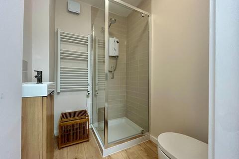 Studio to rent, Buxton Road, Brighton