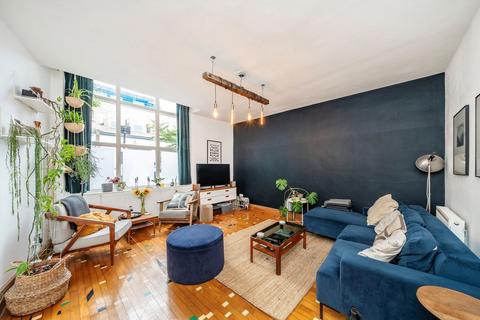 2 bedroom flat for sale, Melbourne Grove, London SE22