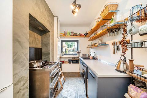 2 bedroom flat for sale, Melbourne Grove, London SE22