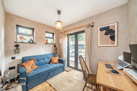 2 bedroom flat for sale, Melbourne Grove, London SE22
