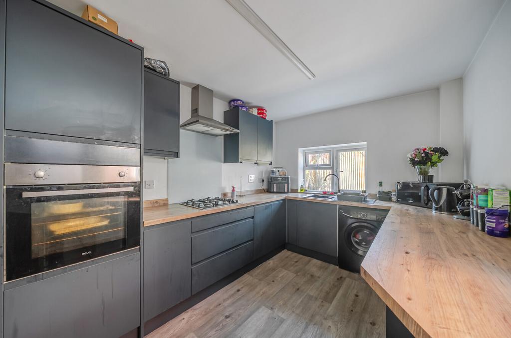 House in Southampton - View 2