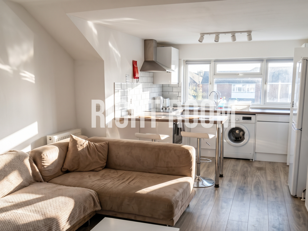 Apartment in Southampton - View 4