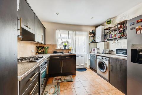 2 bedroom end of terrace house for sale, Merlin Road, Oxford
