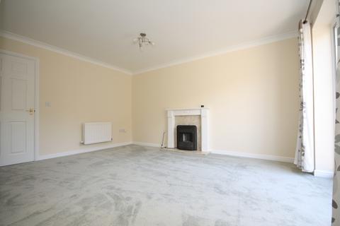 2 bedroom semi-detached house to rent, Knaphill, Woking GU21