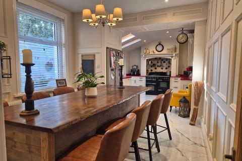 4 bedroom semi-detached house for sale, Woodland Park Road, Newport, NP19
