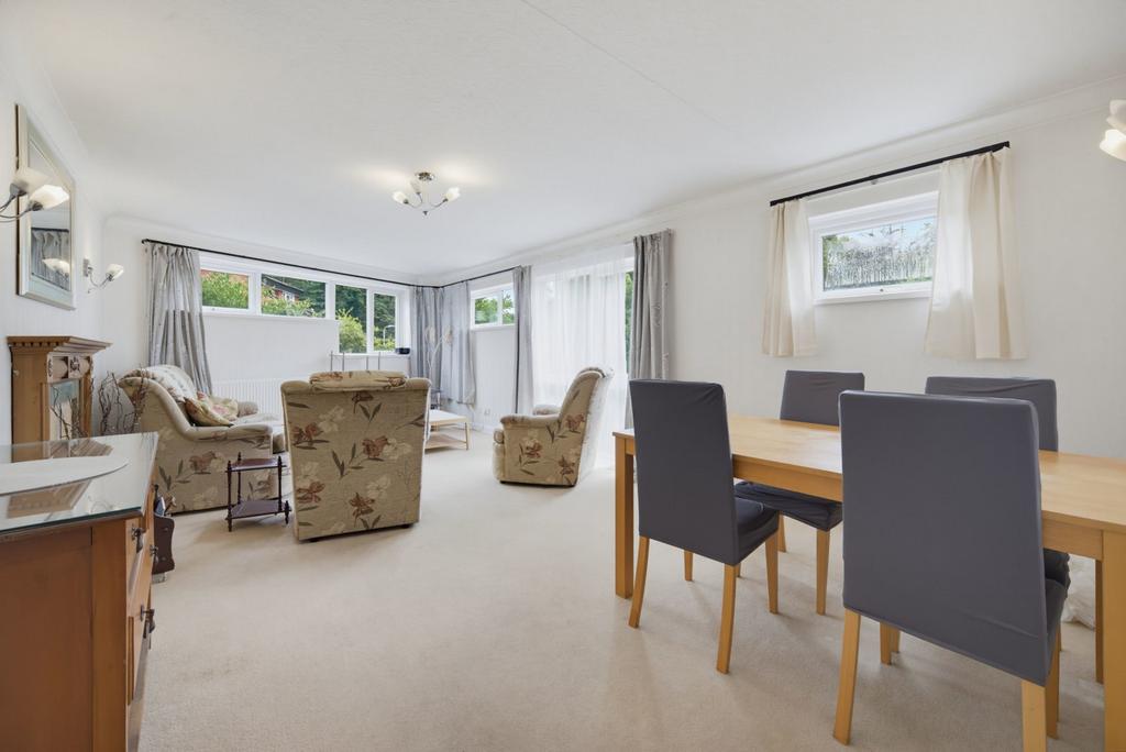 Apartment in Cardiff - View 5