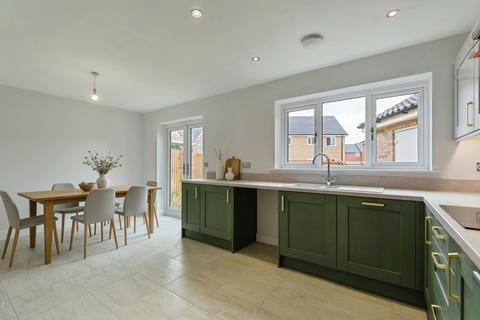 3 bedroom semi-detached house for sale, Diss Road, Botesdale, Diss