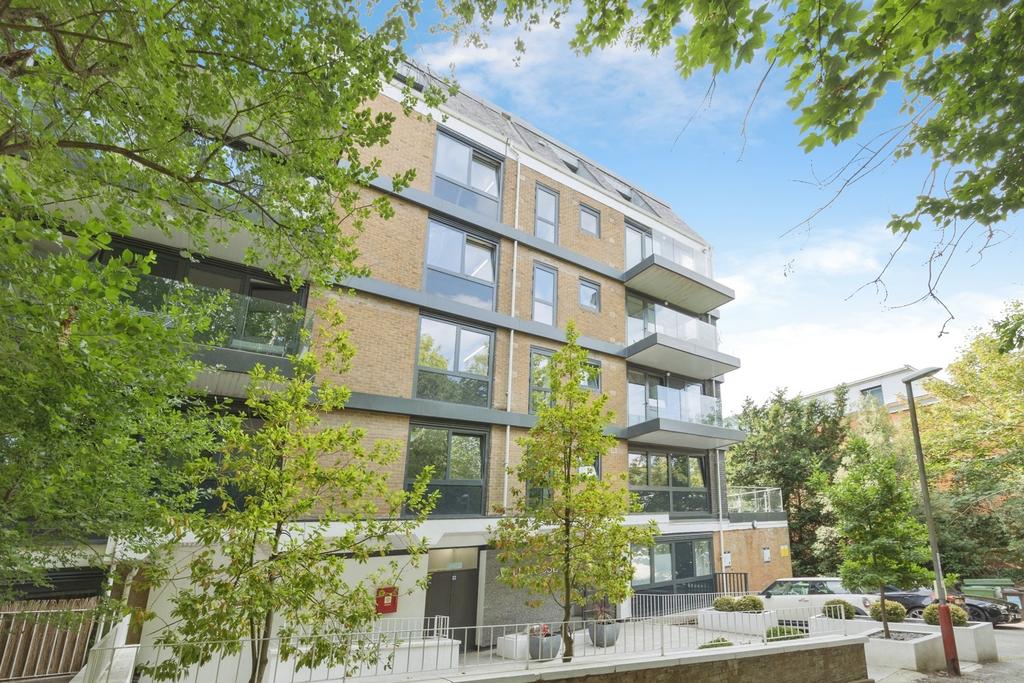 Apartment in Kent - View 2